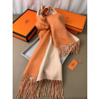 Qualità superiore replica Scialle reversibile classico in cashmere bicolore Hermès 70 x 200 Arancione Qualità superiore replica Scialle reversibile classico in cashmere bicolore Hermès 70 x 200 Arancione