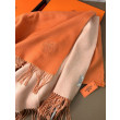 Qualità superiore replica Scialle reversibile classico in cashmere bicolore Hermès 70 x 200 Arancione Qualità superiore replica Scialle reversibile classico in cashmere bicolore Hermès 70 x 200 Arancione