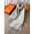 Scialle reversibile classico in cashmere bicolore Hermès 70 x 200 Grigio Scialle reversibile classico in cashmere bicolore Hermès 70 x 200 Grigio
