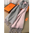 Scialle reversibile classico in cashmere bicolore Hermès 70 x 200 Grigio/Rosa Scialle reversibile classico in cashmere bicolore Hermès 70 x 200 Grigio/Rosa