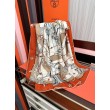 Sciarpa in seta Hermès Starry Night Chorus e fazzoletto quadrato in cashmere 140