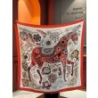 Pari all'originale replica Sciarpa quadrata reversibile in velluto colorato Hermès 140 cm Rosso