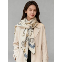 Qualità superiore replica Sciarpa reversibile in cashmere Hermès con motivo a cavallo che salta 140 Blu