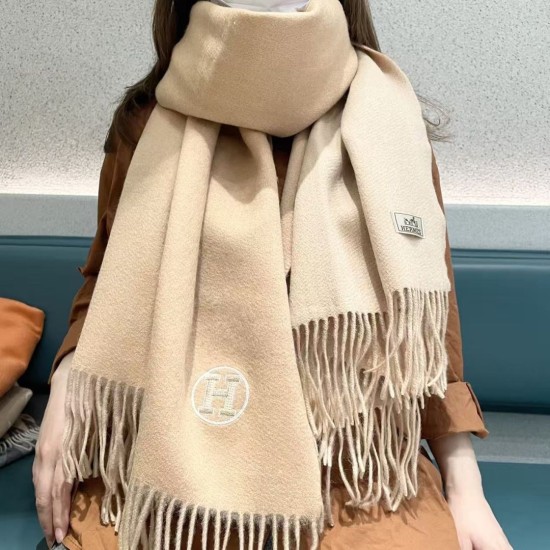 Qualità superiore replica Sciarpa unisex classica Hermès in cashmere 70x200 albicocca
