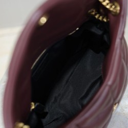 Replica qualità specchio Bora Pari all'originale replica a tracolla piccola Loulou puffer YSL Saint Laurentnappa Maroon