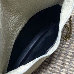 Replica Borse Firmate a tracolla classica Calypso Mini YSL Saint Laurent con catena Beige Imitazioni Replica qualità specchio Borse Firmate a tracolla classica Calypso Mini YSL Saint Laurent con catena Beige