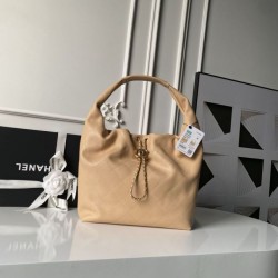 Replica qualità specchio Borsa hobo grande Chanel con finiture metallo dorato AS5967 marrone
