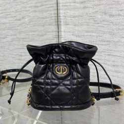 Replica Borsa a secchiello Dior 30 Montaigne Mini Nero Imitazioni Replica qualità specchio Borsa a secchiello Dior 30 Montaigne Mini Nero