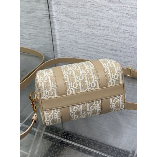 Replica Borsa Dior Groove 20 in tela jacquard Dior Oblique beige Imitazioni Replica qualità specchio Borsa Dior Groove 20 in tela jacquard Dior Oblique beige