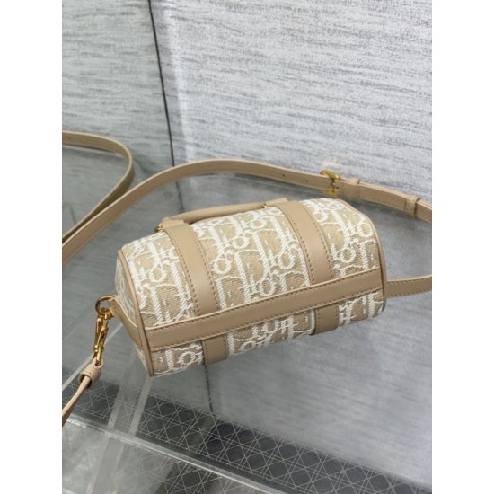 Replica Borsa Dior Groove 16 in tela jacquard Dior Oblique beige Imitazioni Replica qualità specchio Borsa Dior Groove 16 in tela jacquard Dior Oblique beige