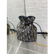 Borse Replica Alta Qualità a secchiello Dior 30 Montaigne Mini Dior Oblique jacquard con coulisse Blu Borse Replica Alta Qualità a secchiello Dior 30 Montaigne Mini Dior Oblique jacquard con coulisse Blu