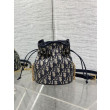 Borse Replica Alta Qualità a secchiello Dior 30 Montaigne Mini Dior Oblique jacquard con coulisse Blu Borse Replica Alta Qualità a secchiello Dior 30 Montaigne Mini Dior Oblique jacquard con coulisse Blu