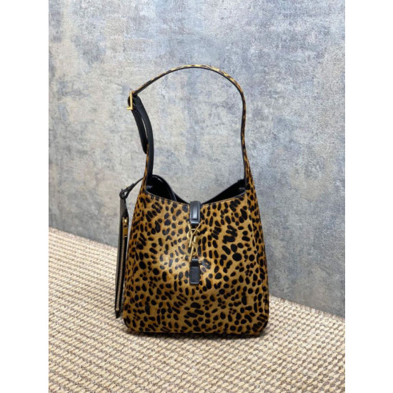 Borsa a tracolla YSL Saint Laurent Le 5 à 7 piccola/media cavallino con stampa leopardata Borsa a tracolla YSL Saint Laurent Le 5 à 7 piccola/media cavallino con stampa leopardata