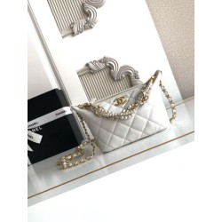 Borsa hobo Chanel piccola Pearls AS5898 pelle di vitello Bianco