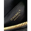 Borsa hobo Chanel piccola Pearls AS5898 pelle di vitello nera