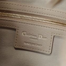 Qualità superiore replica hobo Dior Voyage piccola/media piatta Macrocannage Albicocca