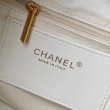 Borsa Replica 1:1 hobo grande Chanel con finiture metallo dorato AS5967 Bianco