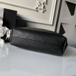 Borsa hobo grande Chanel con finiture metallo dorato AS5967 Nero