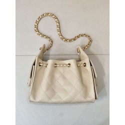 Borsa hobo piccola Chanel 25 AS5631 Albicocca