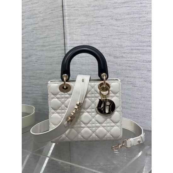 Dior Lady Dior My ABCDior Borsa Replica 1:1 piccola con manico superiore Nero/bianco Dior Lady Dior My ABCDior Borsa Replica 1:1 piccola con manico superiore Nero/bianco