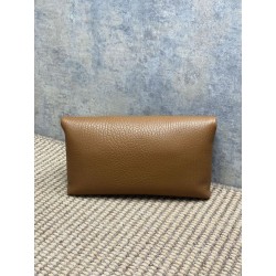 Pochette grande YSL Saint Laurent Cassandre Marrone