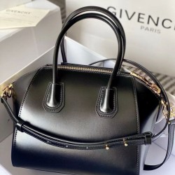 Replica Borse Firmate tote Givenchy Antigona Mini in pelle nera Imitazioni Replica qualità specchio Borse Firmate tote Givenchy Antigona Mini in pelle nera