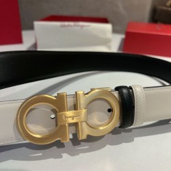 Replica Qualità superiore replica Cintura reversibile da uomo Salvatore Ferragamo da 3.5 cm con clip in metallo oro Nero/Bianco Imitazioni Replica qualità specchio Qualità superiore replica Cintura reversibile da uomo Salvatore Ferragamo da 3.5 cm con clip in metallo oro Nero/Bianco
