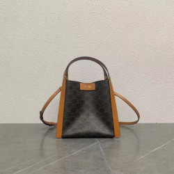 Borsa a cubo piccola Celine Triomphe in tela/pelle di vitello Marrone