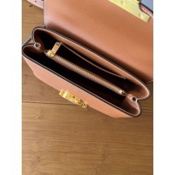 Borsa Replica 1:1 Celine Teen Nino con manico superiore in pelle di vitello liscia Marrone