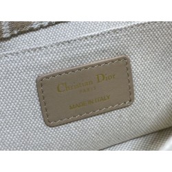 Borse Firmate Replica Dior Bobby media East-West Dior Oblique jacquard Marrone