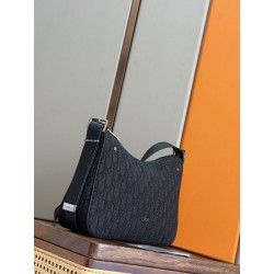 Borsa Hobo Dior Medium Dior Slider Zipped da uomo Dior Oblique jacquard nera