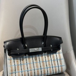 Replica Borse a tracolla Hermès Birkin 29 in tela Toile H ricamata Nero Imitazioni Replica qualità specchio Borse a tracolla Hermès Birkin 29 in tela Toile H ricamata Nero