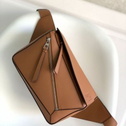 Replica qualità specchio Marsupio classico piccolo Puzzle Edge Loewe Marrone
