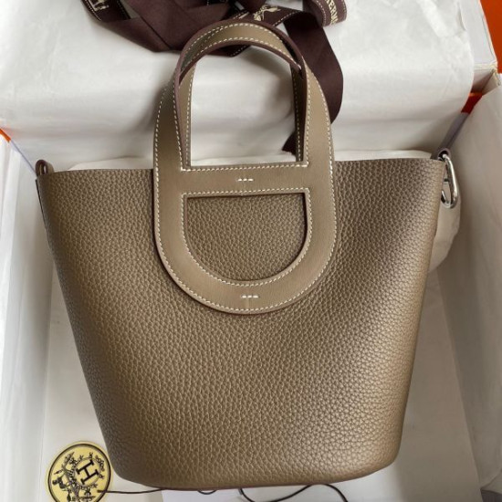 Borse Firmate Replica Hermes In The Loop 18 fatta a mano Clemence Grigio Borse Firmate Replica Hermes In The Loop 18 fatta a mano Clemence Grigio