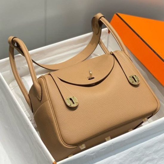 Borse Replica Hermes Lindy 26 cm cammello con finiture dorate Borse Replica Hermes Lindy 26 cm cammello con finiture dorate