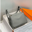 Borsa Hermes Lindy 26 cm Gris Meyer con finiture dorate Borsa Hermes Lindy 26 cm Gris Meyer con finiture dorate