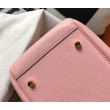 Borse Firmate Replica Hermes Lindy 26 cm Rosa con finiture dorate Borse Firmate Replica Hermes Lindy 26 cm Rosa con finiture dorate