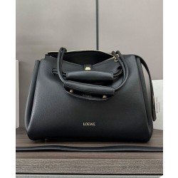 Borsa Loewe Madrid media morbida pelle di vitello nero