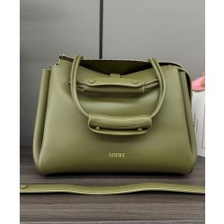 Borsa Loewe Madrid media morbida pelle di vitello oliva