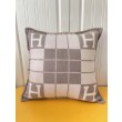 Qualità superiore replica Dettagli perfetti Cuscino Hermes Avalon III piccolo Beige
