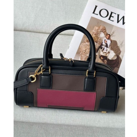 Replica Qualità superiore replica a tracolla Loewe Amazona 23 con dettaglio lucchetto nero Imitazioni Replica qualità specchio Qualità superiore replica a tracolla Loewe Amazona 23 con dettaglio lucchetto nero