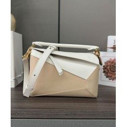 Borsa classica bicolore Loewe Puzzle Edge piccola Bianco/beige
