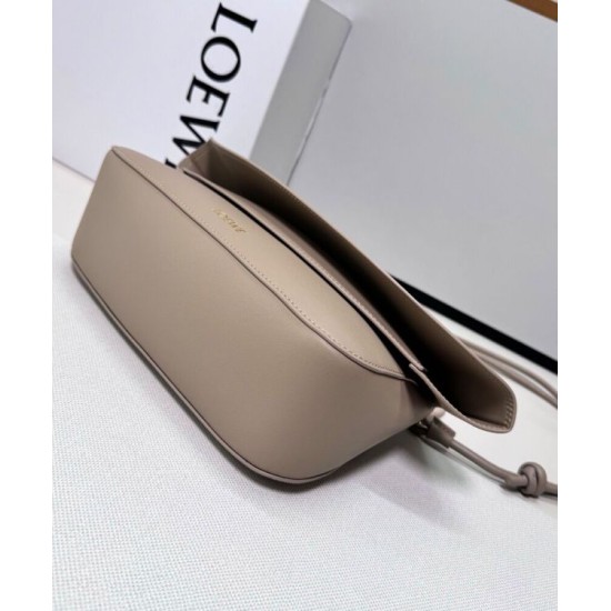 Replica qualità specchio Borsa a tracolla Loewe Ola media Albicocca