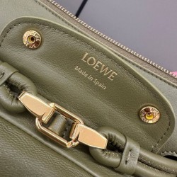 Replica Borsa Loewe Madrid media morbida pelle di vitello oliva Imitazioni Replica qualità specchio Borsa Loewe Madrid media morbida pelle di vitello oliva