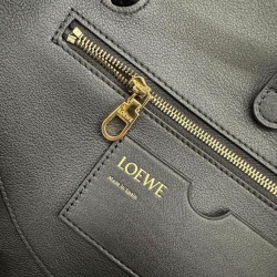 Replica Borsa Loewe Madrid media morbida pelle di vitello nero Imitazioni Replica qualità specchio Borsa Loewe Madrid media morbida pelle di vitello nero