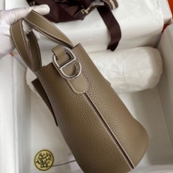 Replica Borse Firmate Hermes In The Loop 18 fatta a mano Clemence Grigio Imitazioni Replica qualità specchio Borse Firmate Hermes In The Loop 18 fatta a mano Clemence Grigio