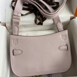 Replica Borsa Hermes Jypsiere Mini in pelle di vitello color malva chiaro Imitazioni Replica qualità specchio Borsa Hermes Jypsiere Mini in pelle di vitello color malva chiaro