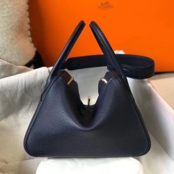 Replica Borsa Hermes Lindy 26 cm blu navy con finiture dorate Imitazioni Replica qualità specchio Borsa Hermes Lindy 26 cm blu navy con finiture dorate