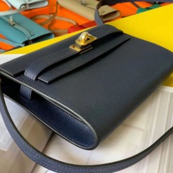Replica Portafoglio Hermes Kelly Classique To Go Epsom Blu Scuro Imitazioni Replica qualità specchio Portafoglio Hermes Kelly Classique To Go Epsom Blu Scuro