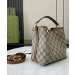 Borsa a secchiello Gucci GG Emblem Mini 815118 Caffè
